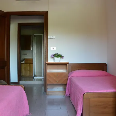Wonderful Two Bedroom Close To The * Caorle